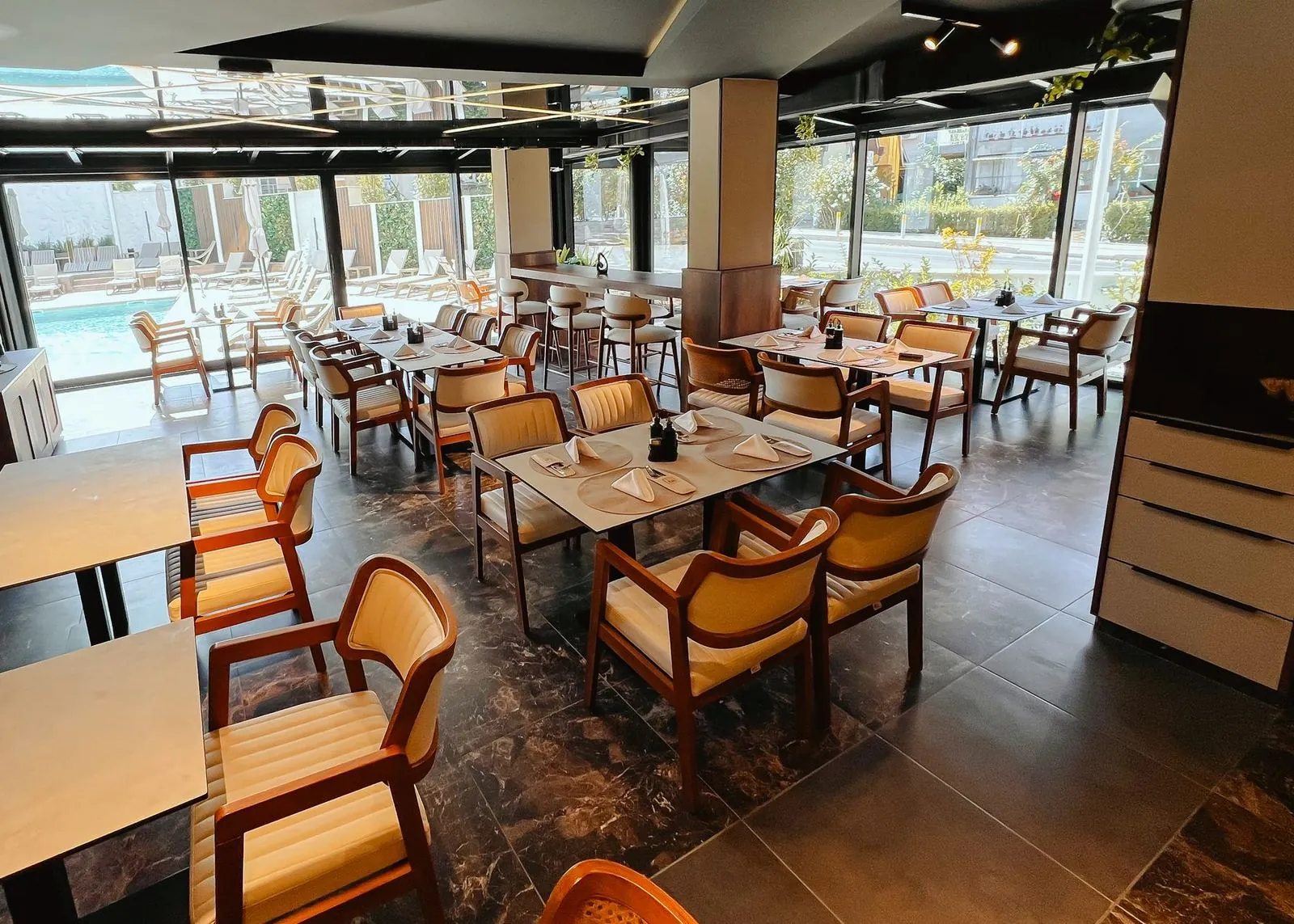 Interior of Žar&So restaurant